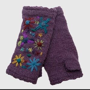 Fingerless Flower Armwarmer – Fair Trade, Handmade in Nepal